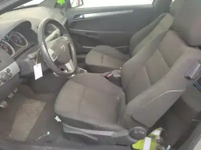 Veicolo di demolizione opel astra h berlina 1.8 16v dell'anno 2007 alimentato z18xer
