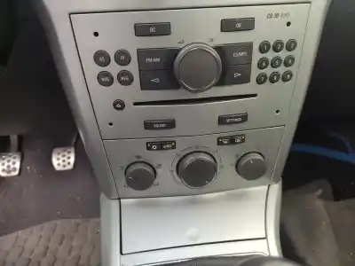 Veicolo di demolizione opel astra h berlina 1.8 16v dell'anno 2007 alimentato z18xer