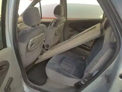 Здавання транспортного засобу renault scenic (ja..) 1.9 dci authentique року 2001 потужний f9q732