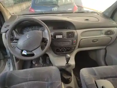 Здавання транспортного засобу renault scenic (ja..) 1.9 dci authentique року 2001 потужний f9q732