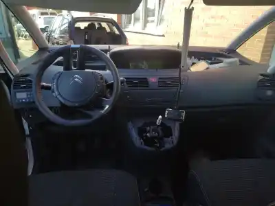 Scrapping Vehicle citroen c4 picasso i monospace (ud_) 1.6 vti 120 of the year 2012 powered 5f01