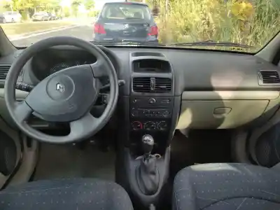 Утилизация автомобиля renault clio ii fase ii (b/cb0) 1.2 16v года 2003 питание d4f712
