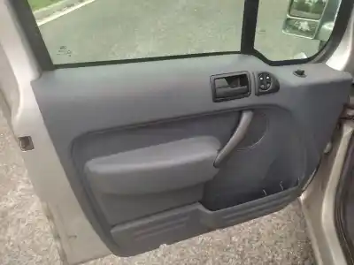 Veículo de Sucata ford tourneo connect (tc7) 1.8 tdci cat do ano 2008 alimentado rwpa