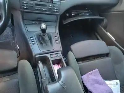 Veículo de Sucata bmw serie 3 coupe (e46) 320 ci do ano 2005 alimentado 226s1