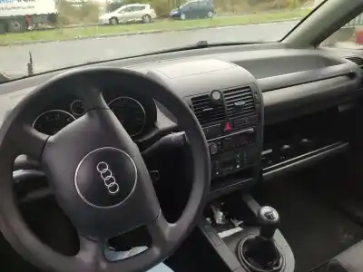 Veículo de Sucata audi a2 (8z0) 1.4 do ano 2005 alimentado bby