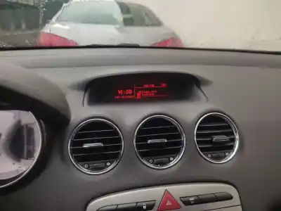 Veicolo di demolizione PEUGEOT 308 I (4A_, 4C_) 1.4 16V dell'anno 2010 alimentato 8FR (EP3)