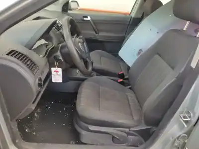 Veículo de Sucata volkswagen polo (9n_, 9a_) 1.4 16v do ano 2006 alimentado bud