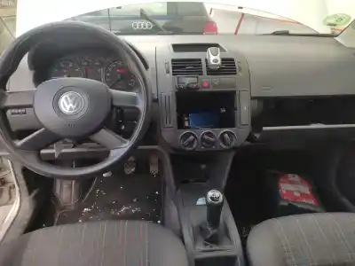 Veículo de Sucata volkswagen polo (9n_, 9a_) 1.4 16v do ano 2006 alimentado bud