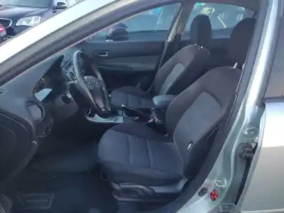 Здавання транспортного засобу mazda 6 hatchback (gg) 1.8 року 2003 потужний l813