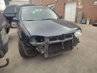 Veículo de Sucata volkswagen golf iv (1j1) 1.6 16v do ano 2000 alimentado aus