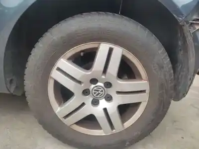 Veículo de Sucata volkswagen golf iv (1j1) 1.6 16v do ano 2000 alimentado aus