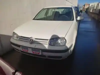 Veículo de Sucata volkswagen golf iv (1j1) 1.9 tdi do ano 1999 alimentado agr
