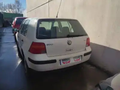 Veículo de Sucata volkswagen golf iv (1j1) 1.9 tdi do ano 1999 alimentado agr