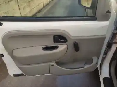 Veículo de Sucata renault kangoo (kc0/1_) 1.5 dci (kc07) do ano 2003 alimentado k9k700