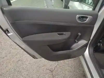 Veículo de Sucata peugeot 307 (3a/c) 1.6 hdi 110 do ano 2005 alimentado 9hy