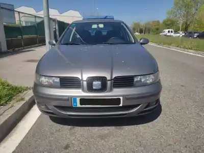 Scrapping Vehicle seat leon (1m1) 1.9 tdi of the year 2004 powered asz