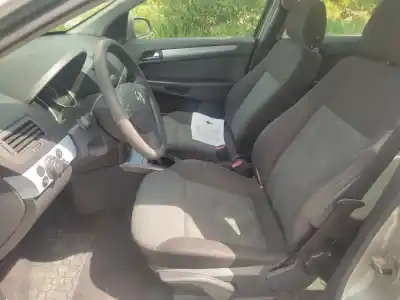 Veículo de Sucata opel astra h ranchera familiar (a04) 1.7 cdti (l35) do ano 2005 alimentado z17dth