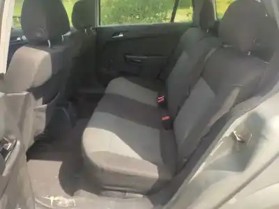 Veículo de Sucata opel astra h ranchera familiar (a04) 1.7 cdti (l35) do ano 2005 alimentado z17dth