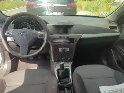 Veículo de Sucata opel astra h ranchera familiar (a04) 1.7 cdti (l35) do ano 2005 alimentado z17dth