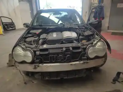 Scrapping Vehicle mercedes-benz clase c (w203) c 200 cdi (203.004) of the year 2002 powered 611962