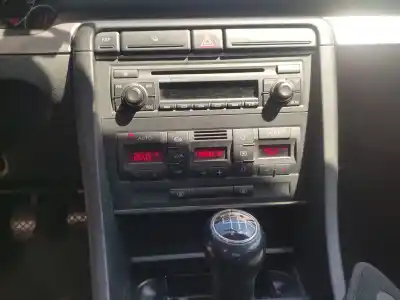 Здавання транспортного засобу audi a4 b7 (8ec) 2.0 tdi 16v року 2005 потужний blb