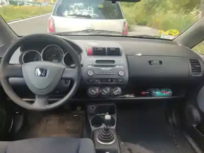 Vehicul casat honda jazz ii (gd_, ge3, ge2) 1.2 i-dsi (gd5, ge2) al anului 2002 alimentat l12a1