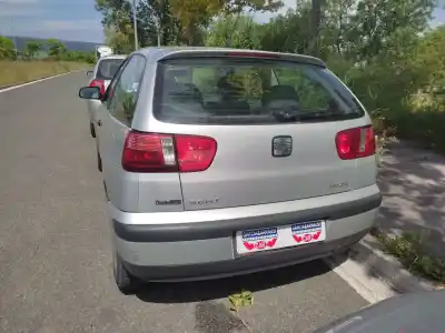 Veículo de Sucata seat ibiza ii (6k1) 1.4 i do ano 2000 alimentado akk
