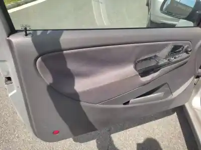 Veículo de Sucata seat ibiza ii (6k1) 1.4 i do ano 2000 alimentado akk