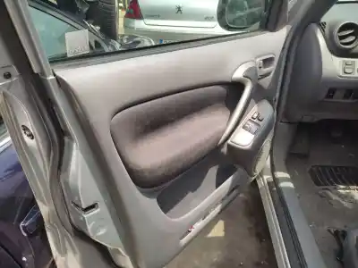 Vehicul casat toyota rav 4 ii (_a2_) 2.0 d 4wd (cla20_, cla21_) al anului 2002 alimentat 1cdftv