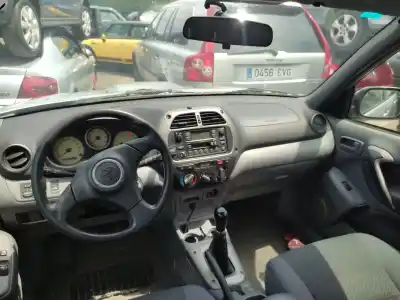 Vehicul casat toyota rav 4 ii (_a2_) 2.0 d 4wd (cla20_, cla21_) al anului 2002 alimentat 1cdftv