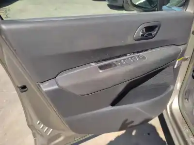 Veicolo di demolizione peugeot 5008 (0u_, 0e_) 1.6 hdi dell'anno 2013 alimentato 9h05