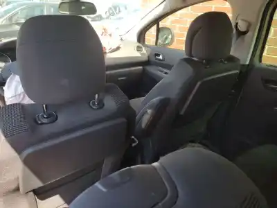 Veicolo di demolizione peugeot 5008 (0u_, 0e_) 1.6 hdi dell'anno 2013 alimentato 9h05