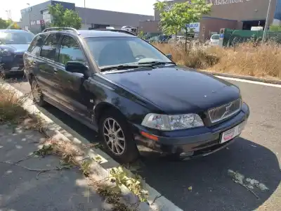 Здавання транспортного засобу volvo   року 2002 потужний b 4184 sj