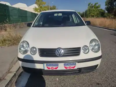 Veículo de Sucata volkswagen polo (9n_, 9a_) 1.2 12v do ano 2002 alimentado azq