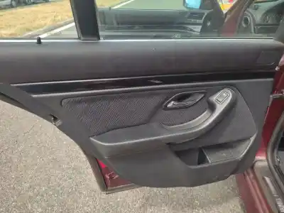 Veículo de Sucata bmw 5 (e39) 523 i do ano 2000 alimentado 256s4