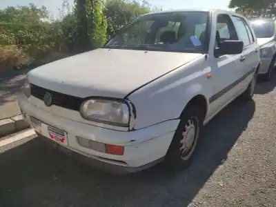 Veicolo di demolizione VOLKSWAGEN GOLF III (1H1)  dell'anno 1995 alimentato 1Y