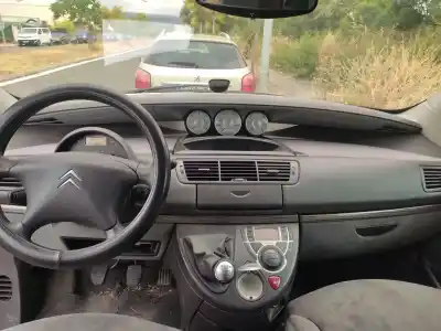 Veicolo di demolizione citroen c8 (ea_, eb_) 2.0 hdi dell'anno 2007 alimentato rhk