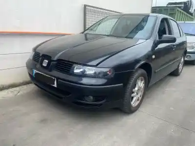 Vehicul casat SEAT LEON (1M1)  al anului 2002 alimentat ALH