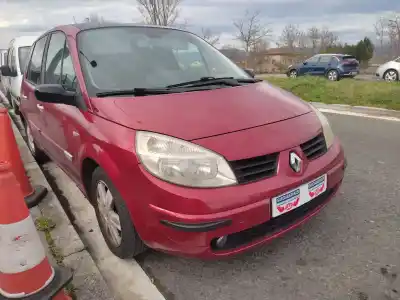 Verschrottungsfahrzeug RENAULT SCÉNIC II (JM0/1_)  des Jahres 2005 angetrieben K4M782