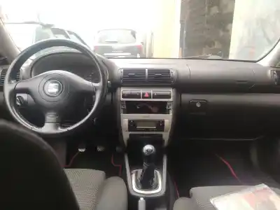 Scrapping Vehicle seat leon (1m1) 1.9 tdi of the year 2004 powered asv