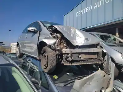 Véhicule à la ferraille PEUGEOT 208 I (CA_, CC_)  de l'année 2013 alimenté HM01