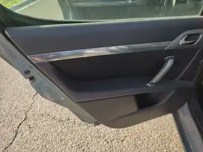 Здавання транспортного засобу peugeot 407 (6d_) 2.0 (6drfnb, 6drfne) року 2004 потужний rhr