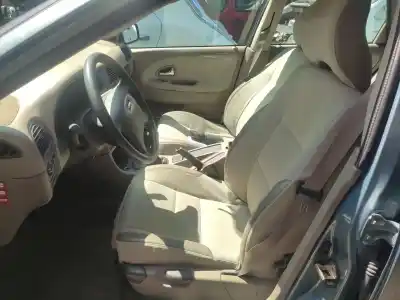 Здавання транспортного засобу volvo v40 ranchera familiar (645) 1.6 року 2001 потужний b416482