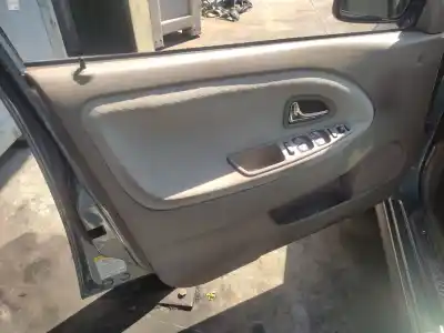 Здавання транспортного засобу volvo v40 ranchera familiar (645) 1.6 року 2001 потужний b416482