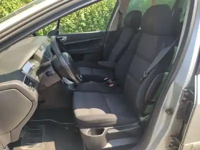 Здавання транспортного засобу peugeot 307 sw (3h) 2.0 hdi 110 року 2004 потужний rhs