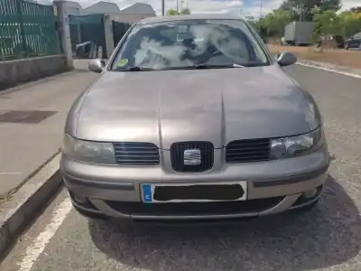 Здавання транспортного засобу seat leon (1m1) 1.6 16 v року 2004 потужний bcb