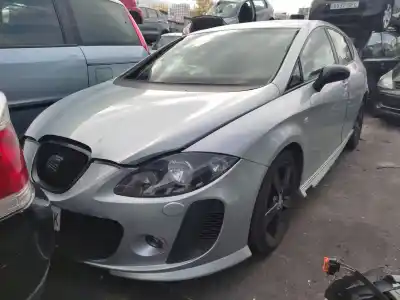 Veículo de Sucata SEAT LEON (1P1) 2.0 TDI do ano 2006 alimentado BKD