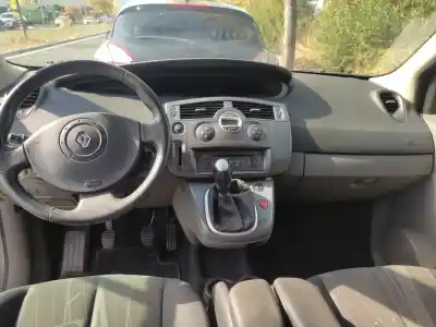 Veículo de Sucata renault scénic ii (jm0/1_) 1.9 dci (jm0g, jm12, jm1g, jm2c) do ano 2005 alimentado f9q812