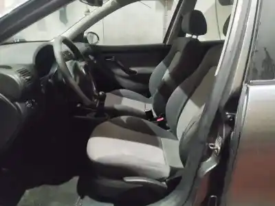 Scrapping Vehicle seat toledo ii (1m2) 1.9 tdi of the year 2004 powered asz