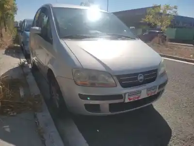 Veículo de Sucata fiat idea (350_) 1.4 16v do ano 2004 alimentado 843a1000